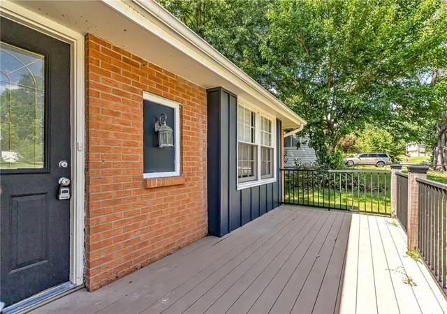 Photo 3 of Sale Pending at 5204 S Delaware Ave, Independence, MO 64055 | MLS# 2635552 | Listing updated on 2026-08-28