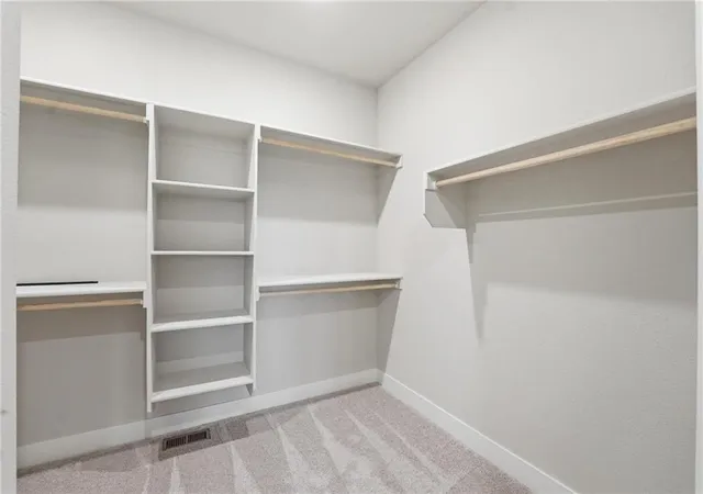 Photo 4 of Single family home for sale at 20653 Skyview Ln, Spring Hill, KS 66083 | MLS# 2635556 | Listing updated on 2026-10-08