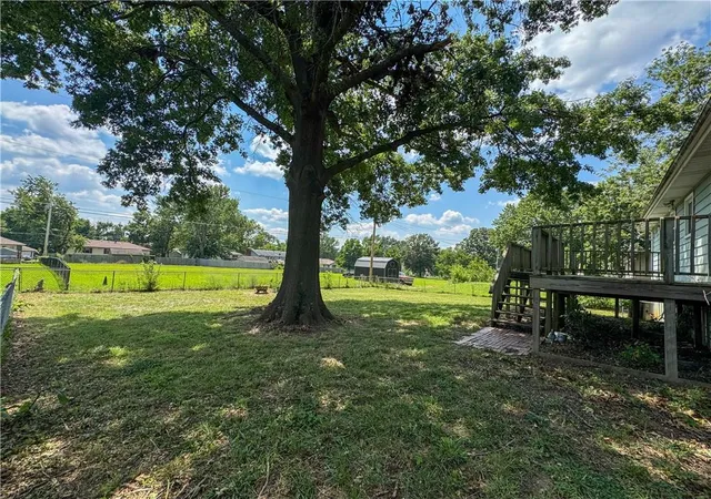 29th image of 1403 Blueberry Dr, Harrisonville, MO 64701 | MLS# 2635564