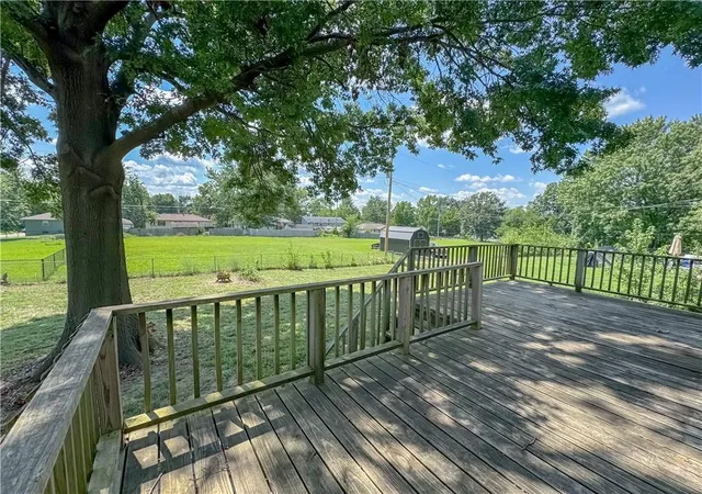 3rd image of 1403 Blueberry Dr, Harrisonville, MO 64701 | MLS# 2635564