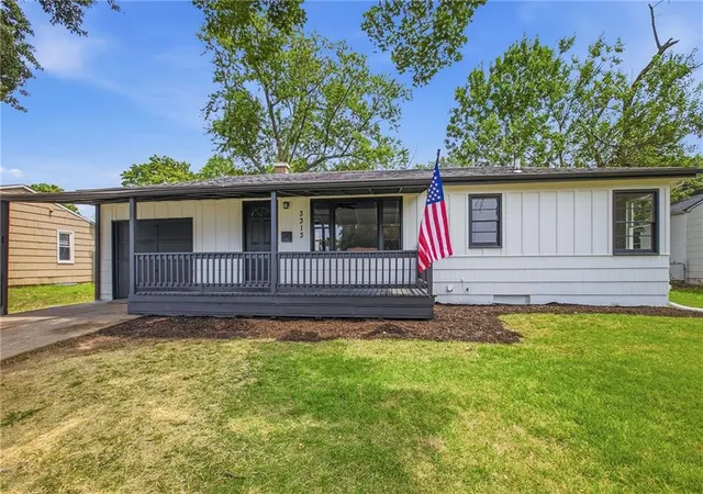 Photo 2 of Single family home for sale at 3313 Vermont Ave, Independence, MO 64052 | MLS# 2635566 | Listing updated on 2026-08-27