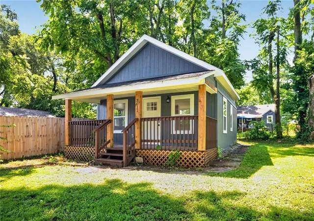 Photo 3 of House for sale at 2611 W 45th Avenue, Kansas City, KS 66103 | MLS# 2635572 | Listing updated on 2026-08-07