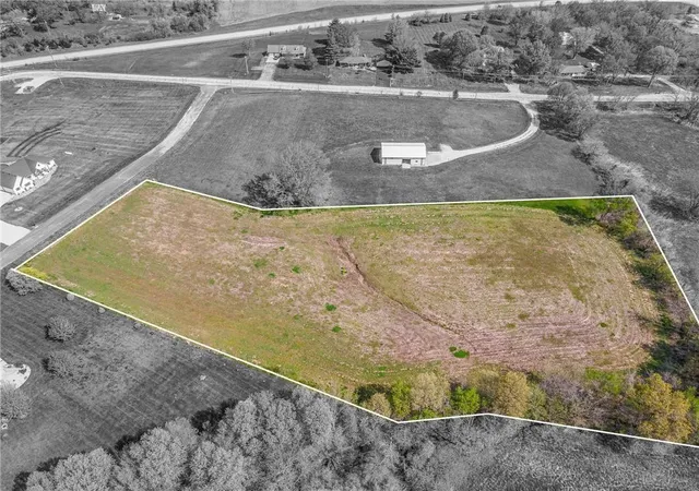 1st image of Lot 9b Airfield Ln, Richmond, MO 64085 | MLS# 2635574