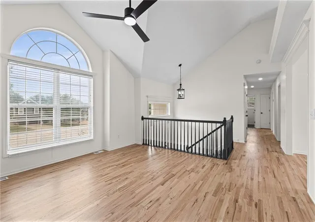 2nd image of 1106 Creekside Ct, Raymore, MO 64083 | MLS# 2635576