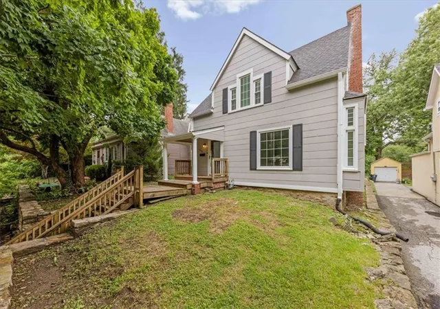 Photo 2 of Single family home for sale at 4346 Locust St, Kansas City, MO 64110 | MLS# 2635577 | Listing updated on 2026-08-08