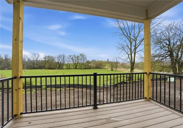 Photo 2 of Single family home for sale at 20647 Skyview Ln, Spring Hill, KS 66083 | MLS# 2635581 | Listing updated on 2026-10-08