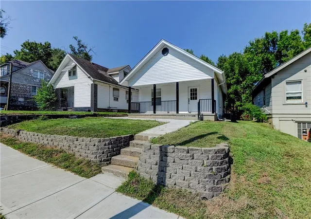 Photo 2 of Single family home for sale at 1540 Poplar Ave, Kansas City, MO 64127 | MLS# 2635590 | Listing updated on 2026-08-26