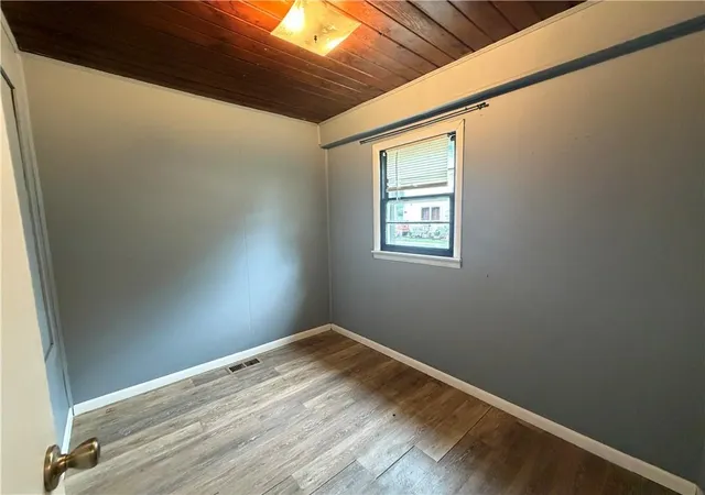 4th image of 242 Gale St, Chillicothe, MO 64601 | MLS# 2635593