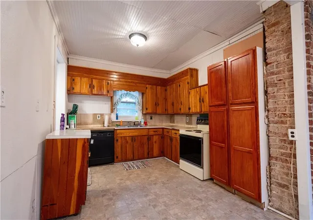 Photo 4 of Single family home for sale at 6501 S 16th Street, Saint Joseph, MO 64504 | MLS# 2635599 | Listing updated on 2026-08-07