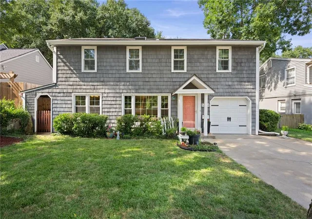 1st image of 5504 W 51st St, Roeland Park, KS 66202 | MLS# 2635600