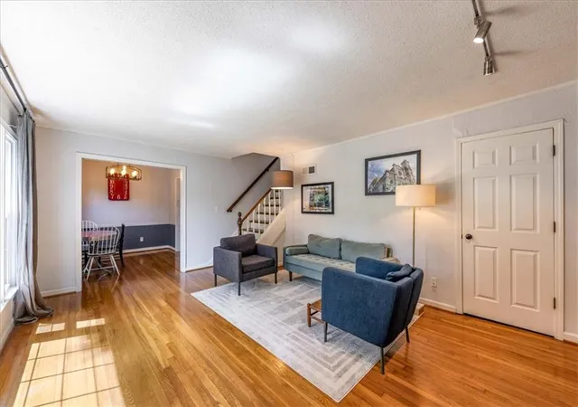 2nd image of 5504 W 51st St, Roeland Park, KS 66202 | MLS# 2635600