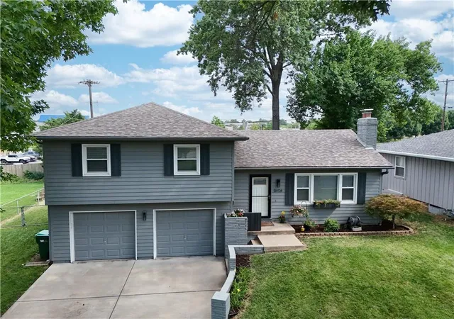 2nd image of 9104 W 69th Street, Merriam, KS 66204 | MLS# 2635617