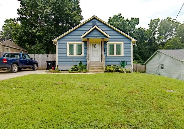 Photo 1 of Single family home for sale at 103 E Myrtle St, Pleasant Hill, MO 64080 | MLS# 2635621 | Listing updated on 2026-08-31