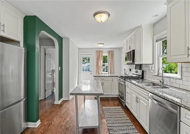Photo 3 of Single family home for sale at 7403 Campbell St, Kansas City, MO 64131 | MLS# 2635622 | Listing updated on 2026-09-05