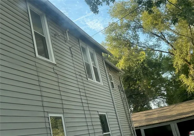 Photo 3 of Sale Pending at 1708 Metropolitian Ave, Kansas City, KS 66103 | MLS# 2635640 | Listing updated on 2026-09-02