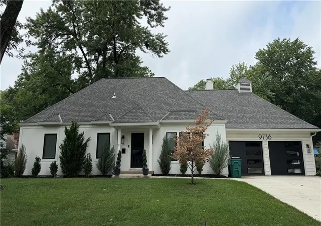 Photo 3 of Single family home for sale at 9738 Howe Dr, Leawood, KS 66206 | MLS# 2635644 | Listing updated on 2026-10-01