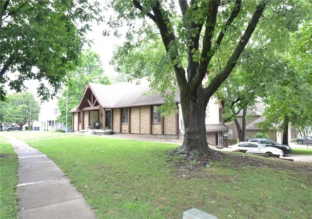 Photo 61 of Sale Pending at 8001 N Lydia Ave, Kansas City, MO 64118 | MLS# 2635668 | Listing updated on 2026-08-16