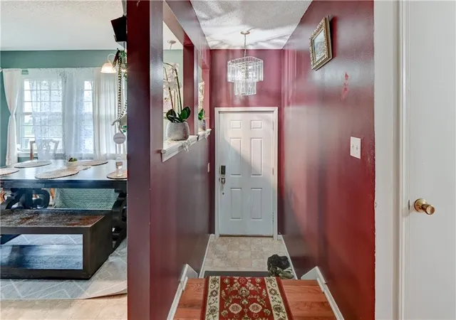 Photo 3 of Single family home for sale at 2400 Nw 84th Terrace, Kansas City, MO 64154 | MLS# 2635671 | Listing updated on 2026-08-16
