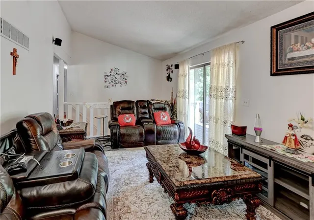 Photo 4 of Single family home for sale at 2400 NW 84th Terrace, Kansas City, MO 64154 | MLS# 2635671 | Listing updated on 2026-08-16
