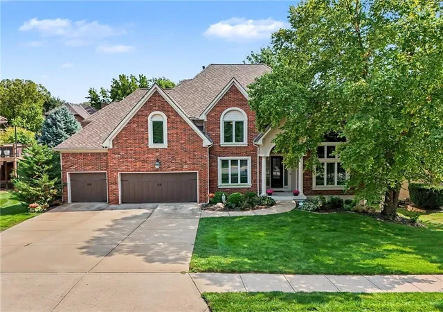 1st image of 20613 W 96th Ter, Lenexa, KS 66220 | MLS# 2635672