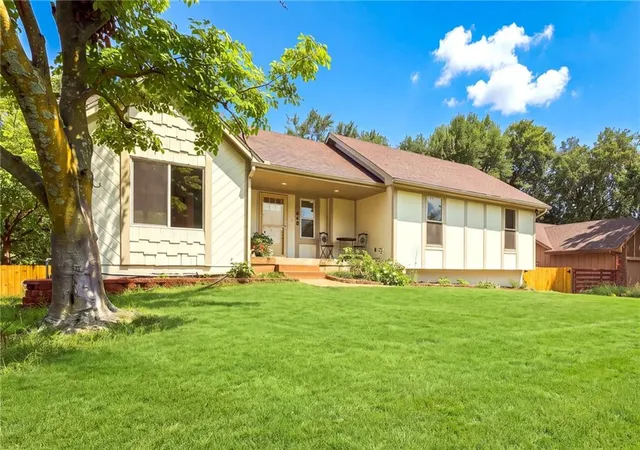 Photo 3 of Sale Pending at 408 NW Moore St, Lees Summit, MO 64081 | MLS# 2635680 | Listing updated on 2026-09-02