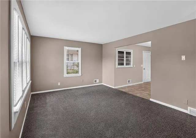 Photo 3 of Single family home for sale at 1420 E 82nd Street, Kansas City, MO 64131 | MLS# 2635692 | Listing updated on 2026-10-01