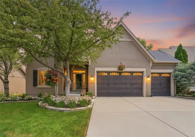 1st image of 16025 Eby St, Overland Park, KS 66085 | MLS# 2635695