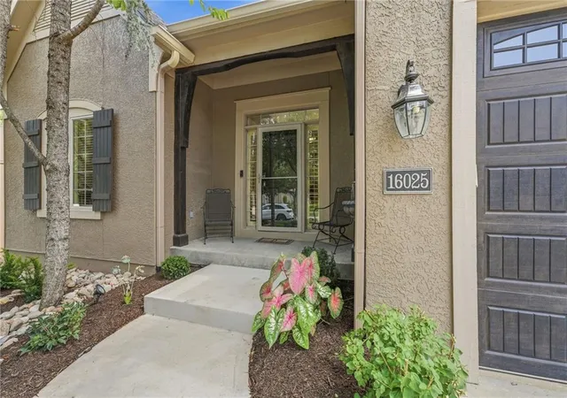 5th image of 16025 Eby St, Overland Park, KS 66085 | MLS# 2635695