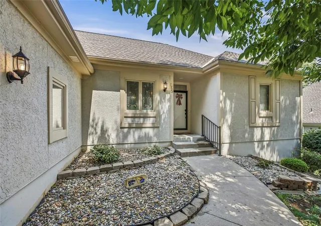 4th image of 7924 W 118Th Ter, Overland Park, KS 66210 | MLS# 2635700