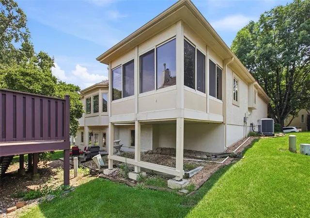 53rd image of 7924 W 118th Ter, Overland Park, KS 66210 | MLS# 2635700