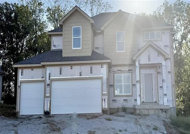 Single family home for sale at 9021 N Colorado Ave, Kansas City, MO 64156 | MLS# 2635709