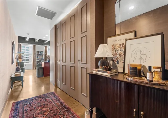 Photo 5 of Condo for sale at 21 W 10th Street #15D, Kansas City, MO 64105 | MLS# 2635713 | Listing updated on 2026-09-04