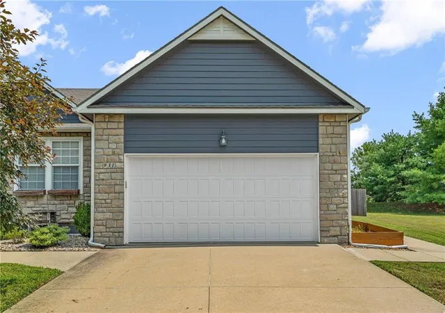 3rd image of 931 E 14Th Ter, Eudora, KS 66025 | MLS# 2635738