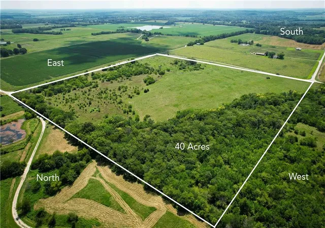 1st image of 11504 E 301st St, Archie, MO 64725 | MLS# 2635740