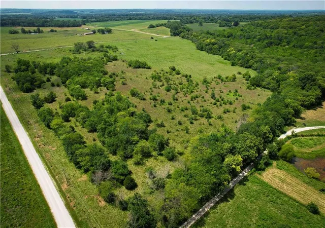 5th image of 11504 E 301St St, Archie, MO 64725 | MLS# 2635740