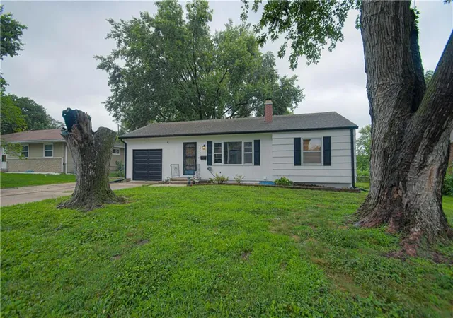 Photo 1 of Sale Pending at 14700 E 39th Terrace, Independence, MO 64055 | MLS# 2635741 | Listing updated on 2026-08-12