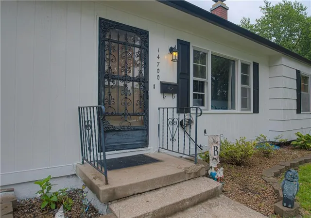 Photo 2 of Sale Pending at 14700 E 39th Terrace, Independence, MO 64055 | MLS# 2635741 | Listing updated on 2026-08-12