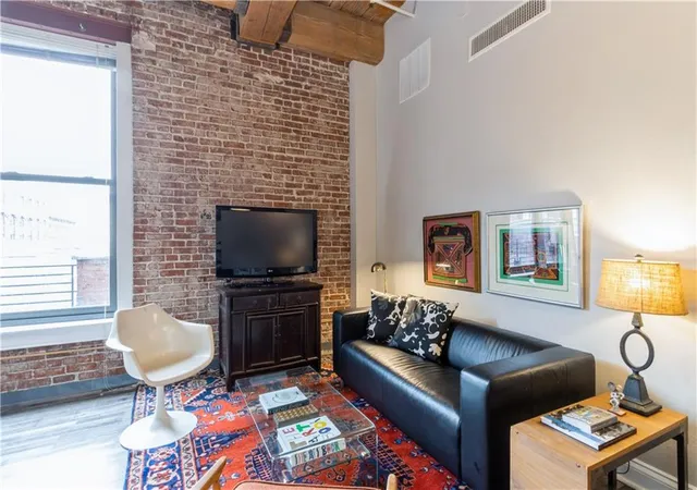 Photo 3 of Condo for sale at 308 W 8th Street #602, Kansas City, MO 64105 | MLS# 2635744 | Listing updated on 2026-08-13