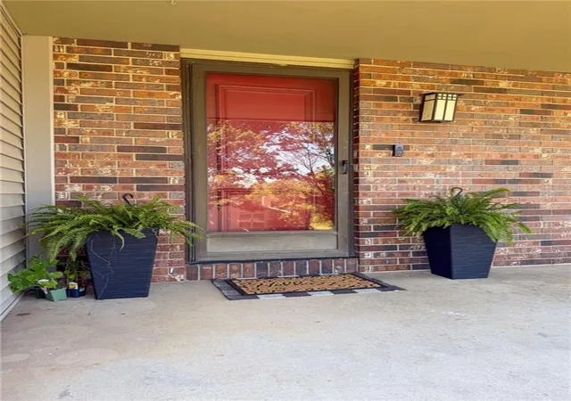 4th image of 1627 Alvamar Dr, Lawrence, KS 66047 | MLS# 2635751