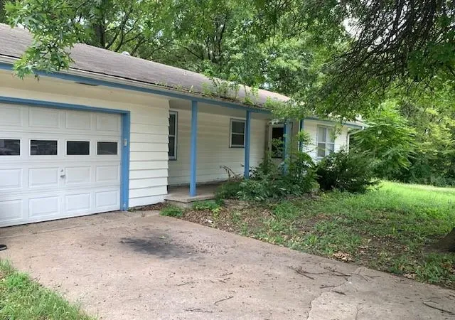 1st image of 414 E 10th Street, Eudora, KS 66025 | MLS# 2635752