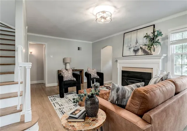 Photo 4 of Sale Pending at 200 E 73rd Terrace, Kansas City, MO 64114 | MLS# 2635754 | Listing updated on 2026-08-11