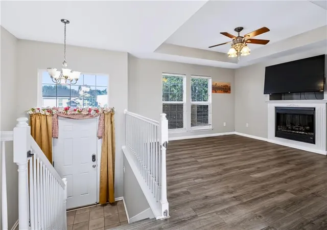 Photo 3 of Single family home for sale at 1309 Cloverleaf Ct, Warrensburg, MO 64093 | MLS# 2635770 | Listing updated on 2026-09-21