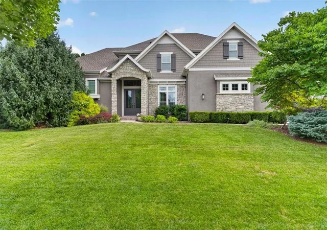 1st image of 5008 W 141St Ter, Overland Park, KS 66224 | MLS# 2635776