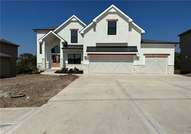 1st image of 10309 N Oakland Ave, Kansas City, MO 64157 | MLS# 2635777