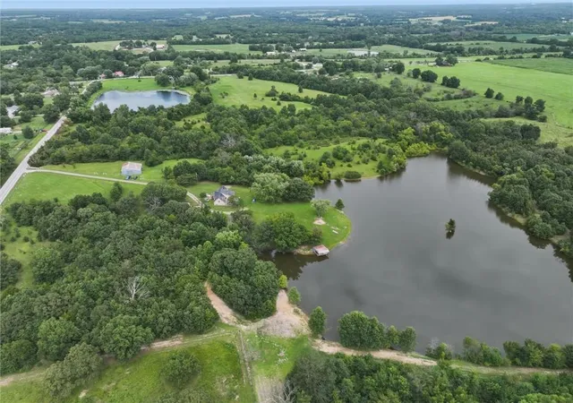 5th image of 19715 S Hoover Rd, Pleasant Hill, MO 64080 | MLS# 2635782