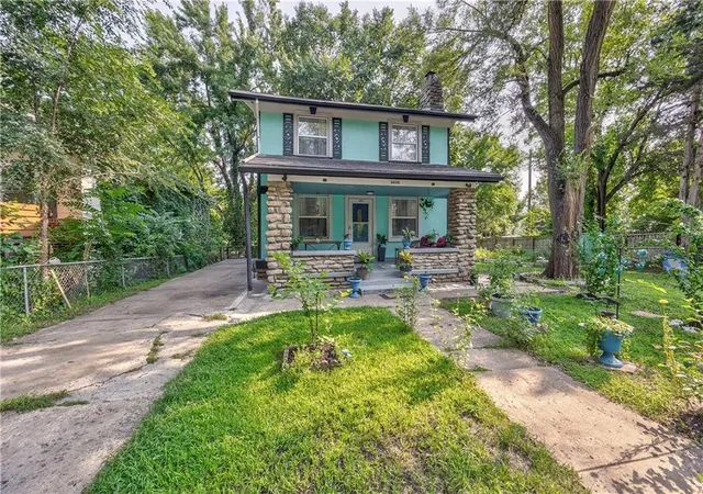 Photo 1 of Sale Pending at 4015 E 67th Terrace, Kansas City, MO 64132 | MLS# 2635789 | Listing updated on 2026-09-08