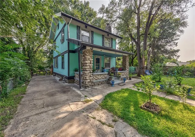 23rd image of 4015 E 67th Ter, Kansas City, MO 64132 | MLS# 2635789
