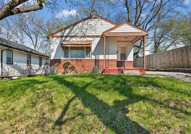 Photo 3 of Single family home for sale at 7205 Wabash Ave, Kansas City, MO 64132 | MLS# 2635791 | Listing updated on 2026-08-14