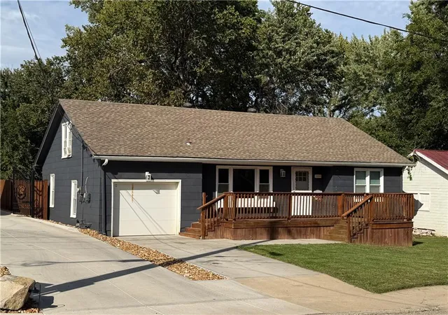 Single family home for sale at 2608 W 44th Avenue, Kansas City, KS 66103 | MLS# 2635799