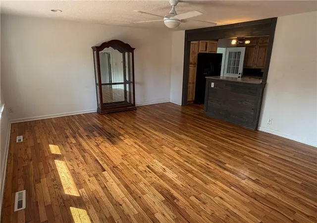 Photo 4 of Single family home for sale at 2608 W 44th Avenue, Kansas City, KS 66103 | MLS# 2635799 | Listing updated on 2026-09-29